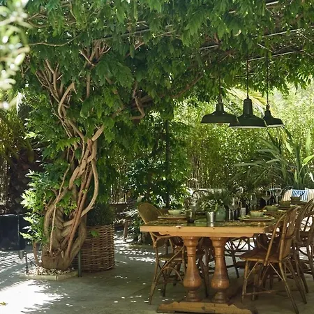 La Cachette - Beautiful House In
